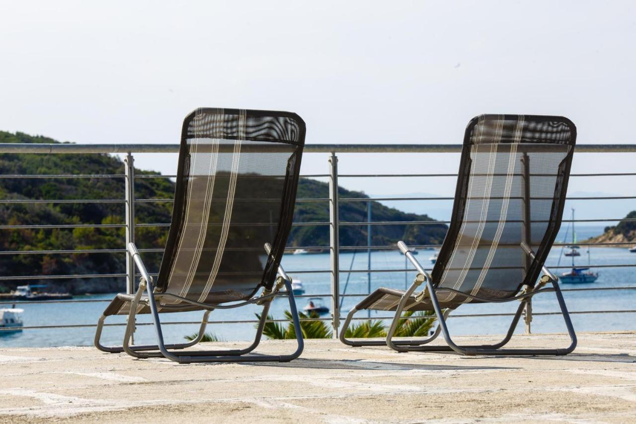 Beach Suite Nina Supetarska Draga Exterior foto