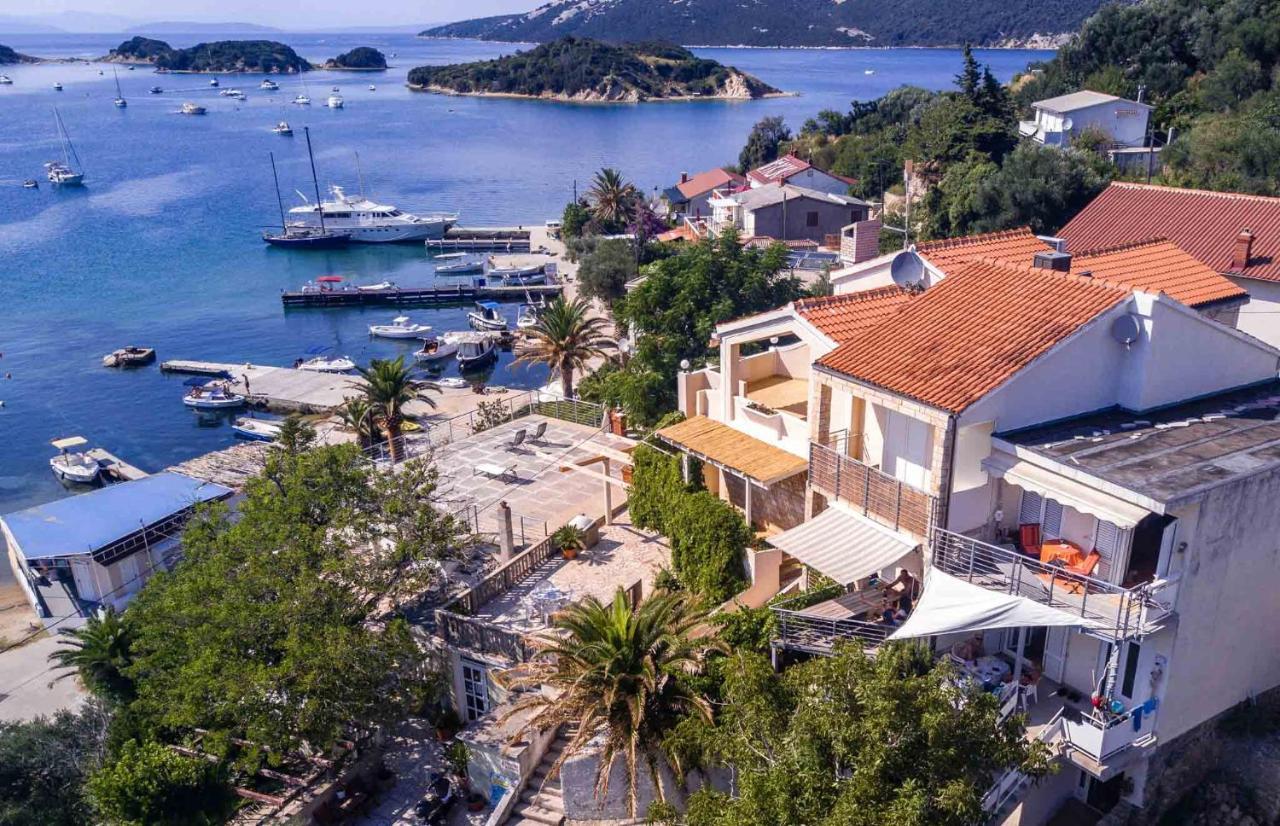 Beach Suite Nina Supetarska Draga Exterior foto