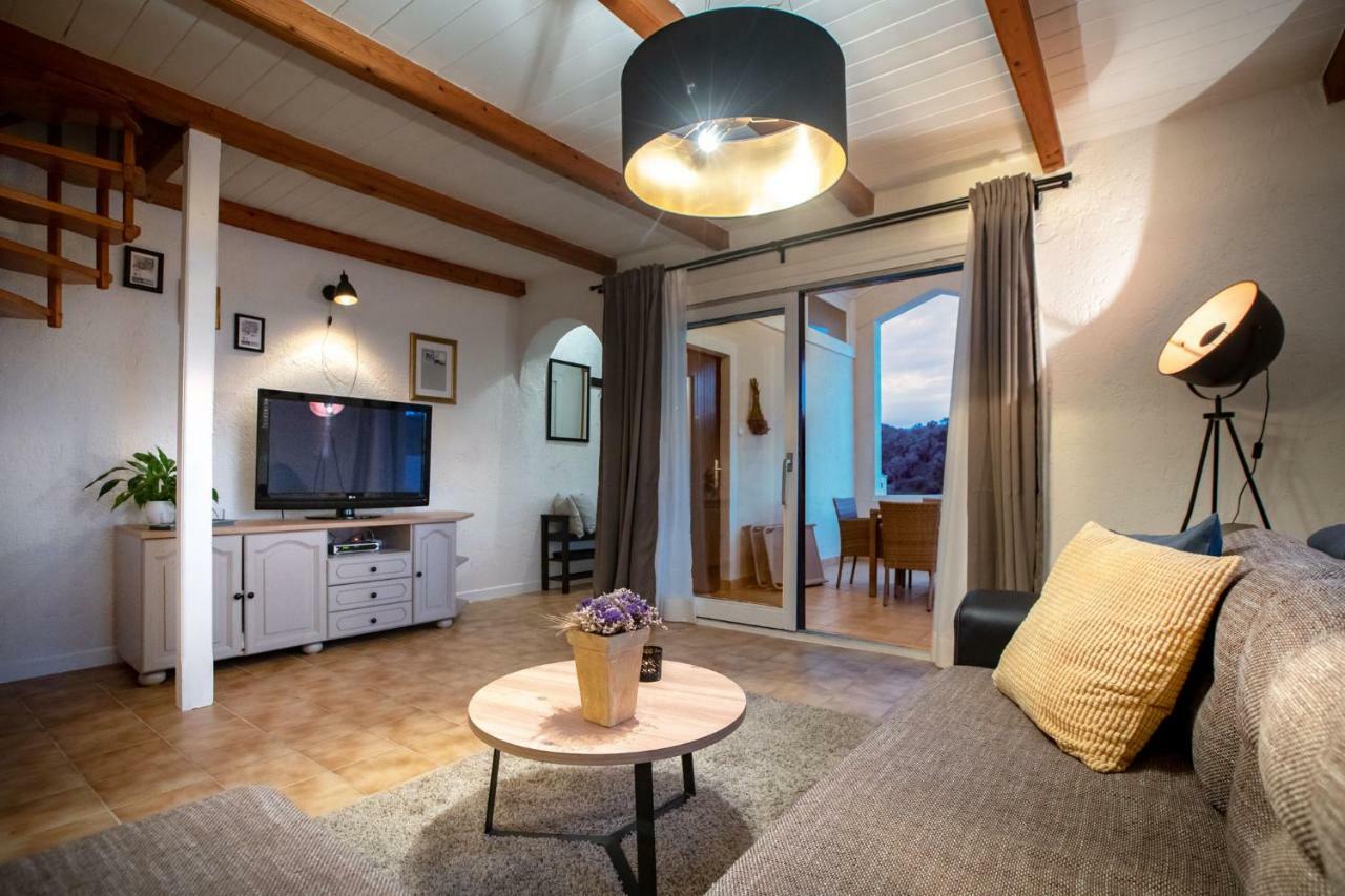 Beach Suite Nina Supetarska Draga Exterior foto
