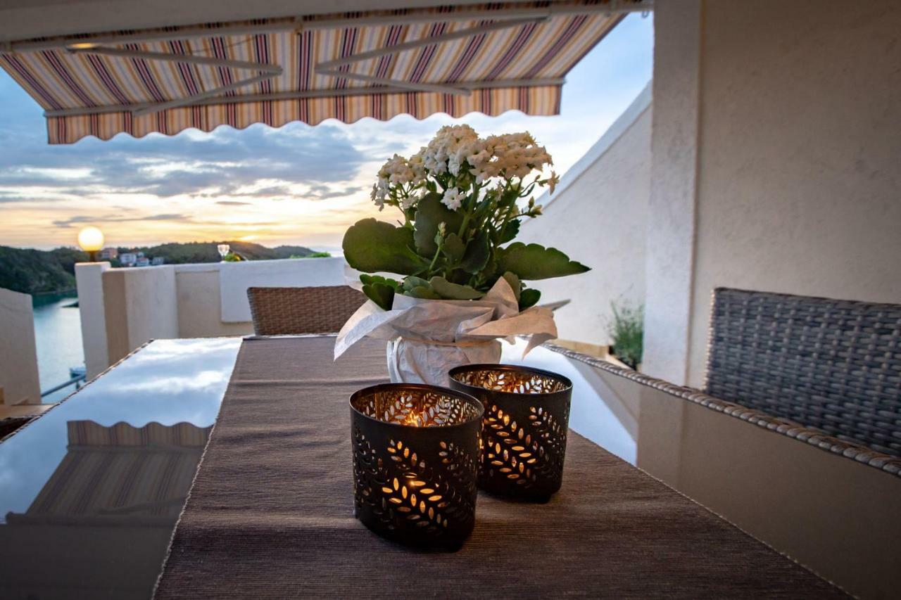 Beach Suite Nina Supetarska Draga Exterior foto